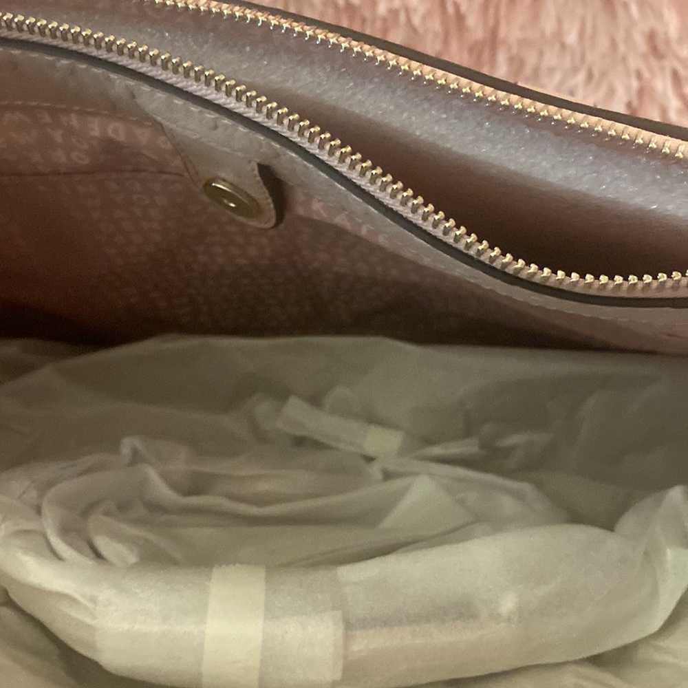 - Kate Spade - Picture 3 of 4